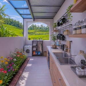 Nhà Có 4 Người Lớn Tuyển Gấp Cô Giúp Việc Nhà