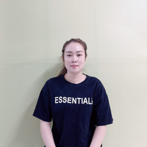 Em đang tìm việc cho chị gái e mới ở quê lên ạ