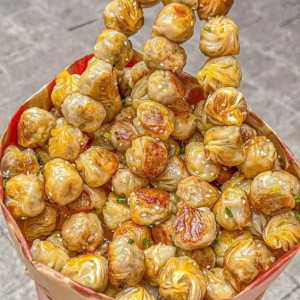 Tuyển gấp 1 cô chăm bé giỏi đi làm bao ăn ở lại ạ