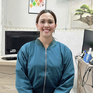 Em đang tìm việc cho Nguyệt chuyên nấu ăn ngon - giúp việc nhà đi làm bao ăn ở lại ạ