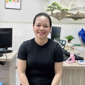 Chị Gấm mới ở quê lên đang tìm việc bao ăn ở lại ạ