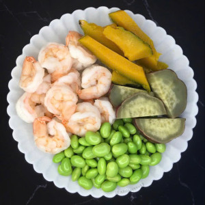 Em đang tuyển gấp 1 cô nấu ăn ngon cho gia đình em ạ