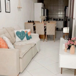 Trong sáng hôm nay em đang cần 1 chị giúp việc nhà 1 trệt 1 lầu trên đường Bà Hom Quận 6 ạ