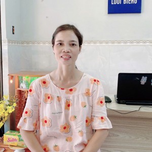 Chị Khuyên đang tìm việc chăm sóc người già , giúp việc nhà đi làm bao ăn ở lại ạ