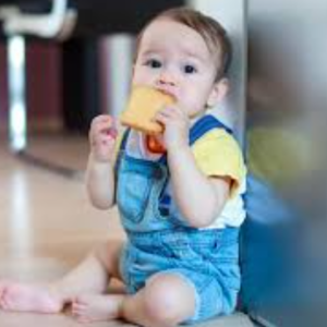 Mình cần tìm gấp chị chăm bé 9 tháng tuổi (Ở LẠI) - lương 13tr (bao ăn ở) - Q.2