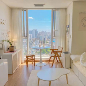 Gia đình em tha thiết tìm 1 chị giúp việc nhà ,trông coi nhà cửa tại chung cư Sarimi Sala lương tháng 10 triệu