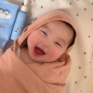 Cần một chị chăm bé 14 tháng ở đường Trương Công Định-Tân Bình