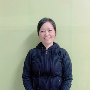 Em đang tìm việc cho chị Tuyết đi làm bao ăn ở lại ạ