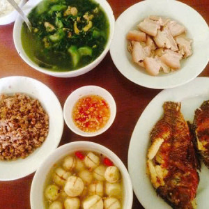 cần gấp cô giúp việc nhà bao ăn ở tại Q thủ đức