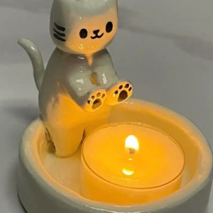 Nhà mặt phố có 1 lầu trên đường Xóm Chiếu Quận 4, Tìm gấp cô giúp việc đi làm ngay với mức lương từ 11 triệu trở lên