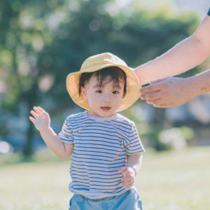 Em Đang Muốn Tìm Một Chị  Có Thể Phụ Em Chăm Bé.