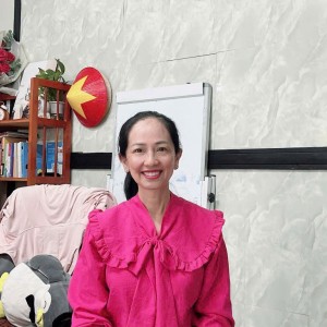 Em đang tìm việc cho chị Loan chuyên chăm bé ss - lớn , giúp việc nhà đi làm bao ăn ở lại ạ