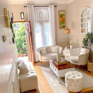 Thứ 2 Đầu Tuần Em Cần Tìm Cô Giúp Việc Tại Nhà Em, Ăn Ở Lại Nhà Em Luôn.
