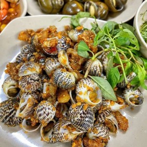 Cần người giúp việc nhà tại Q8