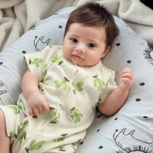 Tuyển Gấp 1 Cô Chăm Bé Có Tâm Đi Làm Bao Ăn Ở Lại A