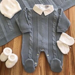 Hiện Tại Em Cần Tìm Gấp Một Bảo Mẫu Chăm Bé Na Nhà Em,vì Vợ Chồng Em Mới Ra Riêng Nên Cần Người Chăm Bé Để Đi Làm