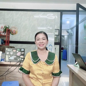 Em đang tìm việc cho cô em ạ
