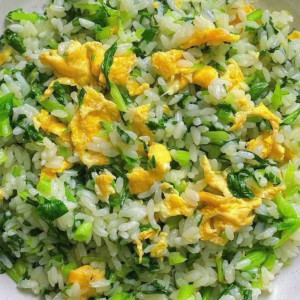 Tuyển gấp 1 cô nấu ăn dọn dẹp cho gđ em ạ