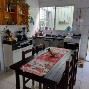 Gấp Em Cần Tuyển Cô Giúp Việc Biết Nấu Ăn Cho Hai Đứa Đang Học Lớp 11 Và Lớp 9