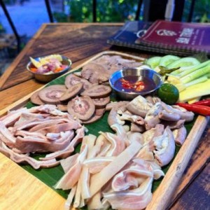 Gia Đình Em Cần Gấp 1 Cô Nấu Ăn Ngon Ạ