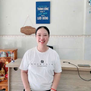 Cô Hoa Đang Tìm Việc Chăm Sóc Ông Bà Hoặc Giúp Việc Nhà Đi Làm Bao Ăn Ở Lại Ạ