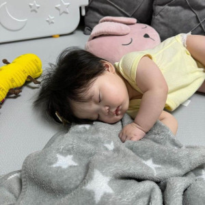 VINHOME TÂN CẢNG- BÌNH THẠNH, VỢ CHỒNG EM TUYỂN NGAY 1 CÔ CHĂM EM BÉ 6 THÁNG