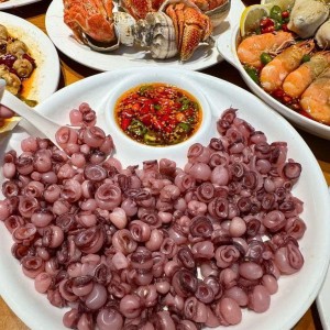 tuyển gấp 1 cô chăm bà ạ