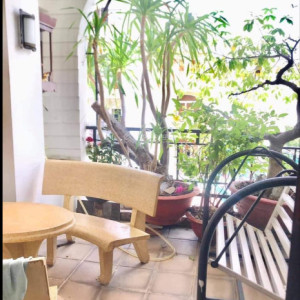 Nhà 1 trệt có 2 vợ chồng và 1 con gái lớn ở Nguyễn Thị Định Q2, cần chị giúp việc nhà Lương tháng 10 triệu, bao ăn ở