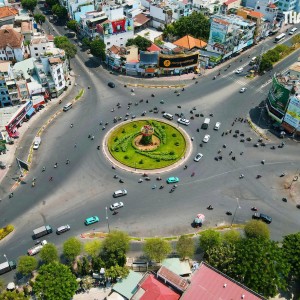 GIỜ EM CẦN GẤP CÔ GIÚP VIỆC LÀM ĂN Ở LẠI VỚI GIA ĐÌNH Ở GẦN VÒNG XOAY PHÚ LÂM NHA