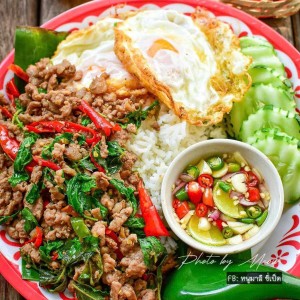Tuyển Cô Chăm Bà Bao Ăn Ở Lại Ạ