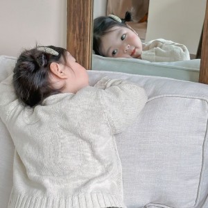 Nhà em cần gấp cô chăm bé  15 tháng tuổi ở Quận 3, bé ngoan, dễ thương lắm ạ.