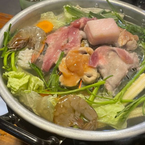 Em Cần Cô Giúp Việc Dưới 53 Tuổi ( Ở Lại Được ) Tại Đường Phạm Hùng Quận 8