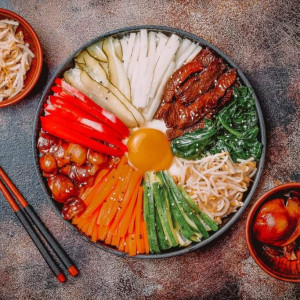 Tìm Cô Giúp Việc Tại Nhà Em, Ăn Ở Lại Nhà Em Luôn. Lương Em Gửi 10 Triệu