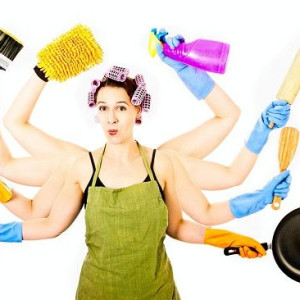 Tuyển Gấp Cô Giúp Việc Nhà