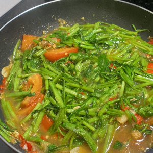 NHÀ 1 LẦU 1 TRỆT NHỎ TRONG HẺM CẦN TÌM GẤP 1 CHỊ GIÚP VIỆC ĐI LÀM BAO ĂN Ở LẠI TẠI QUẬN 6