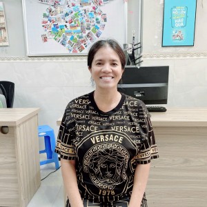 Chị Hạnh nhanh nhẹn chịu khó , đang tìm việc bao ăn ở lại a