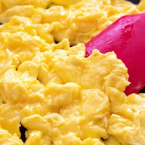 Tuyển gấp cô nấu ăn ngon – Làm việc tại Quận 1