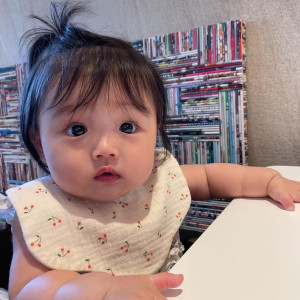 Bé nhà e được 5 tháng ở Nguyễn Thị Thập Quận 7,đang tìm cô về chăm bé ăn ở lại