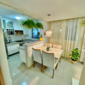 Các Chị Ơi, Em Thật Sự Cần Một Cô Giúp Việc Chịu Khó Hiền Lành Chị Nào Biết Thì Giới Thiệu Cho Em Với Ạ!!