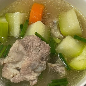 CẦN TÌM GẤP 1 CHỊ GIÚP VIỆC BAO ĂN Ở LẠI LÀM VIỆC TẠI ĐƯỜNG LÊ VĂN SỸ , QUẬN 3