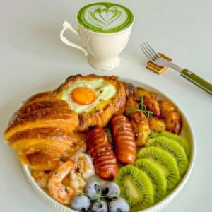 Tuyển Gấp 1 Cô Chuyên Dọn Dẹp Nấu Ăn Đi Làm Bao Ăn Ở Lại A
