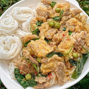 Tuyển gấp 1 cô chăm bé bao ăn ở lại ạ
