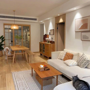 Mẹ đơn thân nhà chỉ có 2 mẹ con, đang cần 1 chị giúp việc dọn dẹp nhà cửa và nấu ăn ở chung cư Kingdom 101 Q10