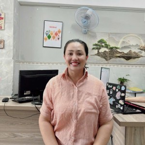 Em đang tìm việc chăm bé - giúp việc nhà đang tìm việc bao ăn ở lại ạ