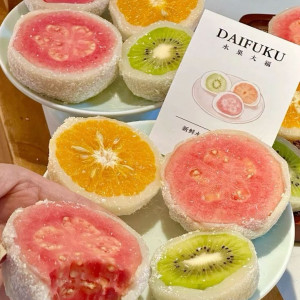 Cần gấp 1 cô chăm bé 1 tháng đi làm bao ăn ở lại ạ