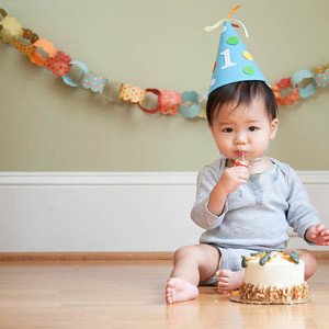 Em Tuyển Gấp Chị Chăm Bé 10 Tháng Ở Chung Cư Q3