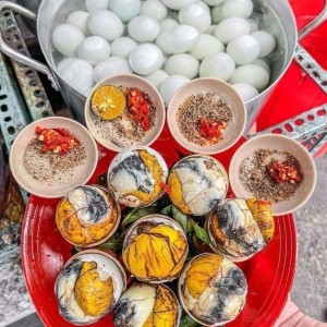 Gia đình em có 3 người lớn bận rộn công việc lu bu quá tha thiết tìm 1 cô giúp việc nhà.