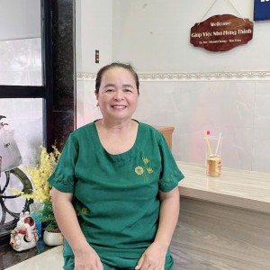 Cô Diệu đang cần tìm giúp việc nhà hoặc tập vụ khách sạn bao ăn ở lại ạ