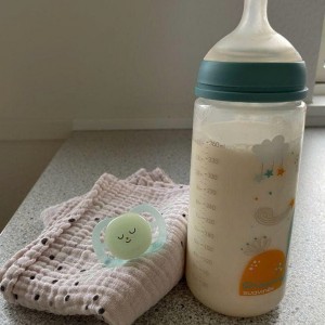 Bé nhà được 15 tháng vợ chồng con nhiều công việc quá tìm cô về chăm bé tại quận 3 trên đường Trần Quốc Thảo Lương 12tr