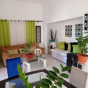 Chị Gái E Đang Tuyển Gấp Chị Giúp Việc Nhà Cho Gd 3 Người Với Mức Lương 10 Triêu !